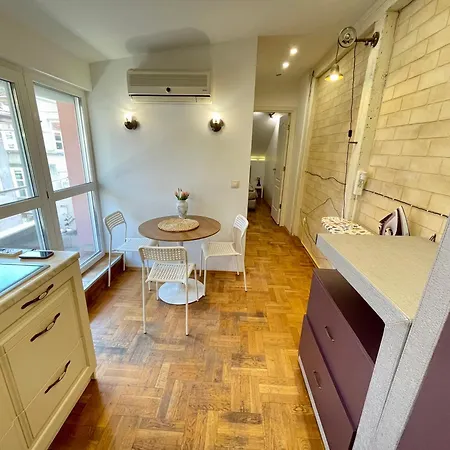 -the Shell- Cozy Super With Parking Space Burgas