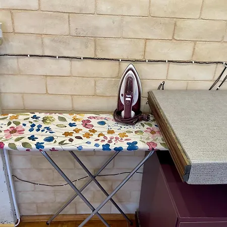 -the Shell- Cozy Super With Parking Space Apartment *